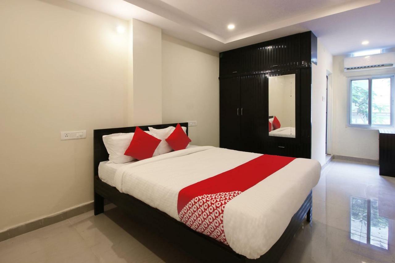 Oyo Sri Vinayaka Grand Hotel Samsabad Kültér fotó
